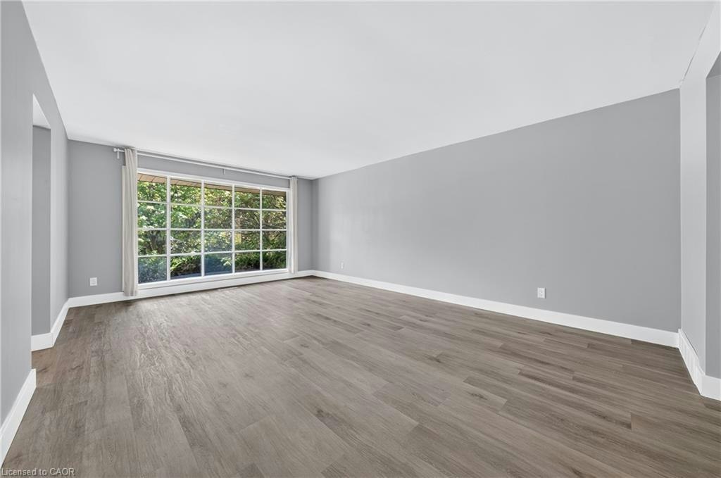 256 Shakespeare Drive, Waterloo, ON, N2L 2T6 - 6