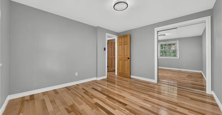 256 Shakespeare Drive, Waterloo, ON, N2L 2T6 - 33