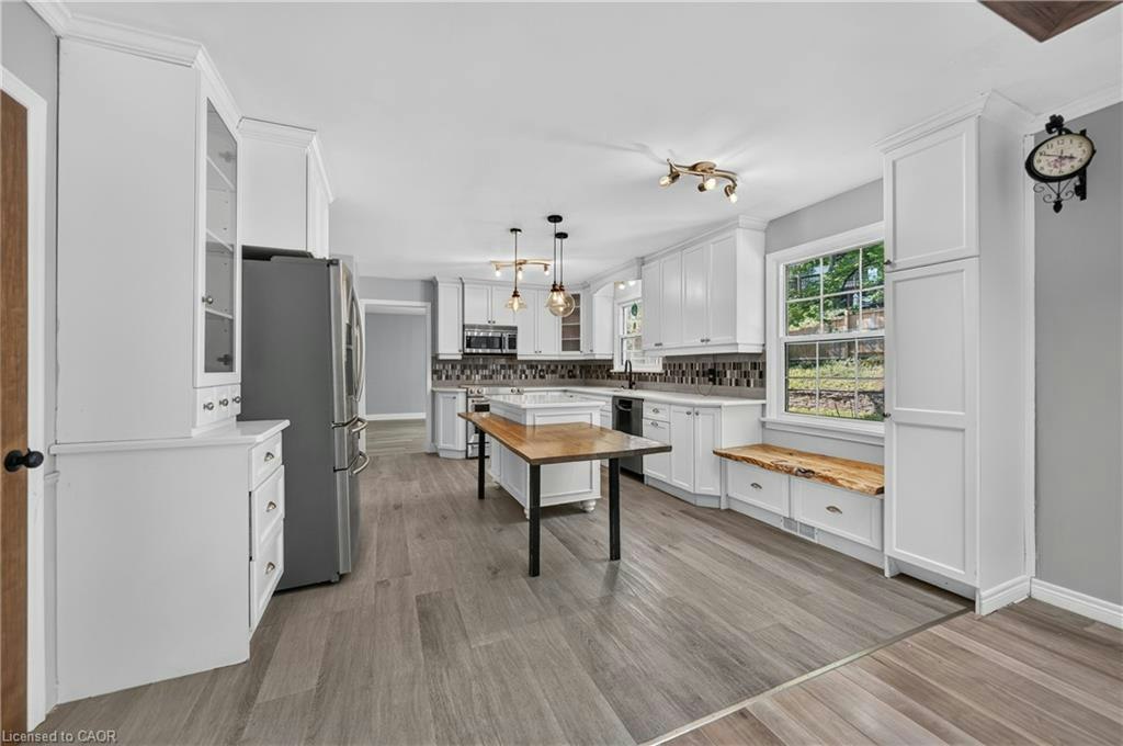 256 Shakespeare Drive, Waterloo, ON, N2L 2T6 - 11