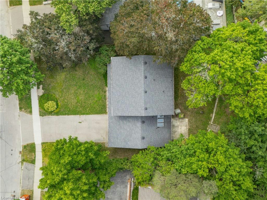 256 Shakespeare Drive, Waterloo, ON, N2L 2T6 - 47