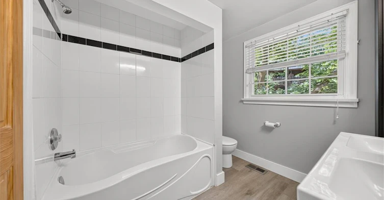 256 Shakespeare Drive, Waterloo, ON, N2L 2T6 - 35