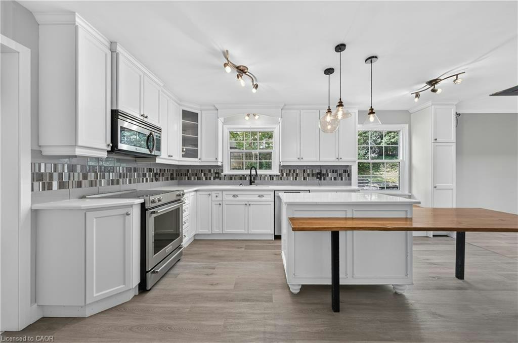 256 Shakespeare Drive, Waterloo, ON, N2L 2T6 - 10