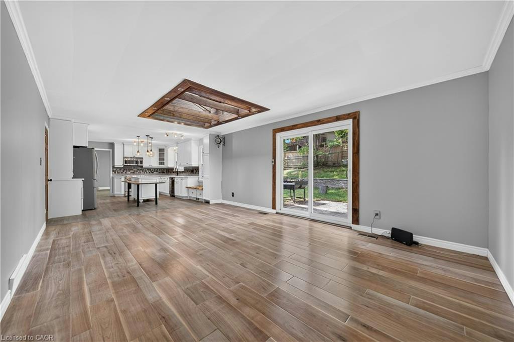 256 Shakespeare Drive, Waterloo, ON, N2L 2T6 - 18