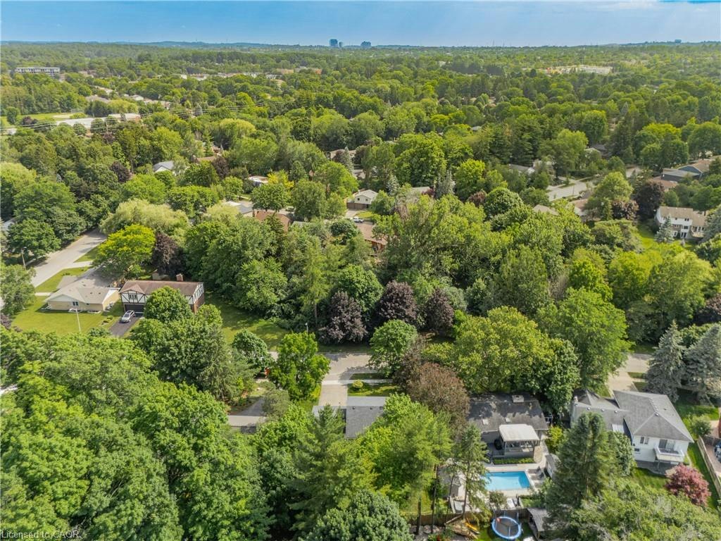 256 Shakespeare Drive, Waterloo, ON, N2L 2T6 - 45