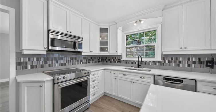 256 Shakespeare Drive, Waterloo, ON, N2L 2T6 - 13