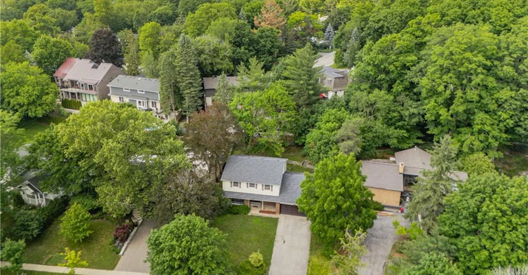 256 Shakespeare Drive, Waterloo, ON, N2L 2T6 - 41