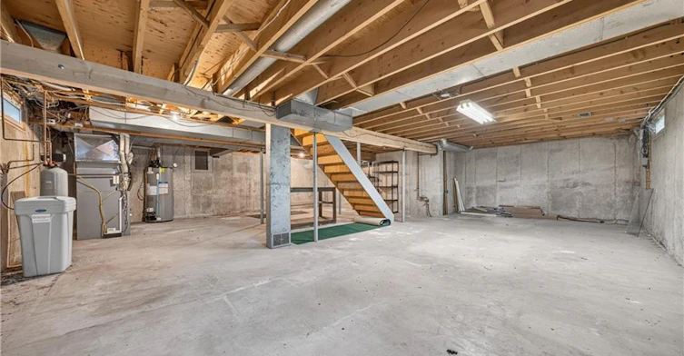 256 Shakespeare Drive, Waterloo, ON, N2L 2T6 - 36