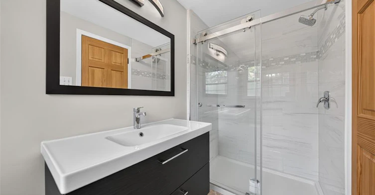 256 Shakespeare Drive, Waterloo, ON, N2L 2T6 - 26