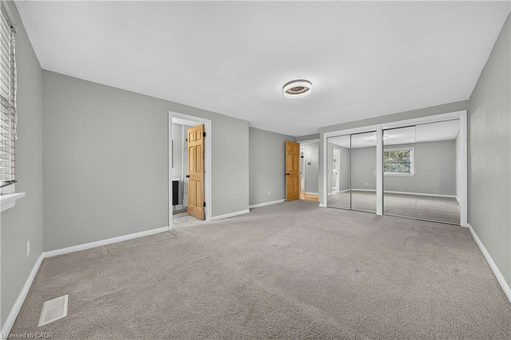 256 Shakespeare Drive, Waterloo, ON, N2L 2T6 - 24