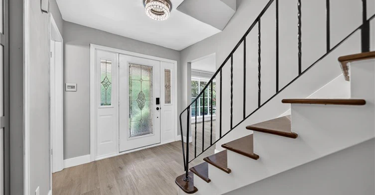 256 Shakespeare Drive, Waterloo, ON, N2L 2T6 - 4
