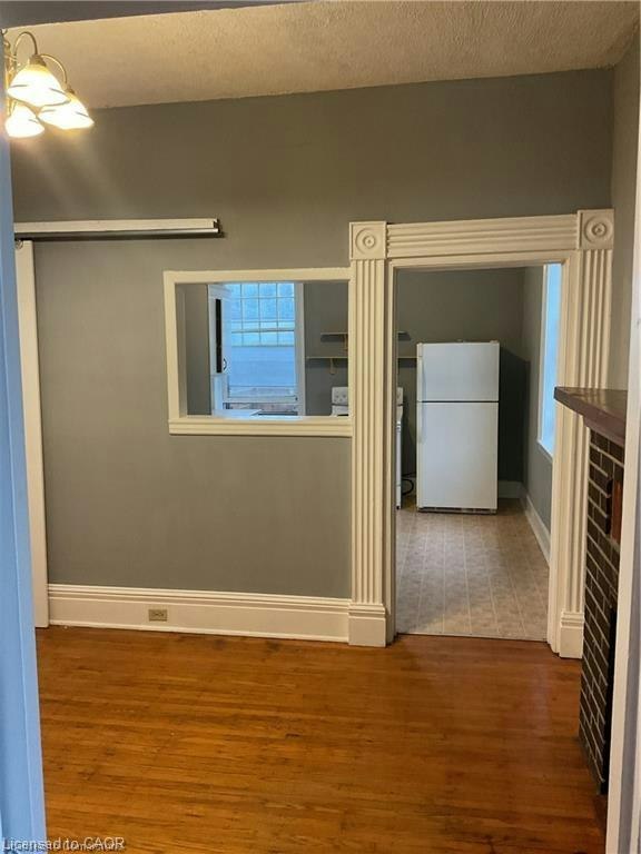 2-303 East 19th Street, Hamilton, ON, L9A 4S6 - 3