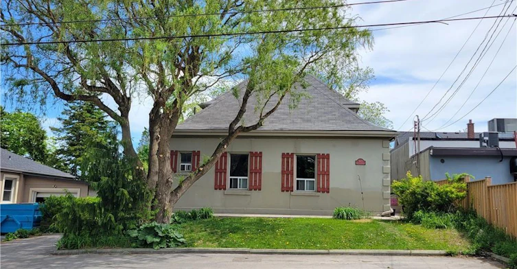 2-303 East 19th Street, Hamilton, ON, L9A 4S6 - 2