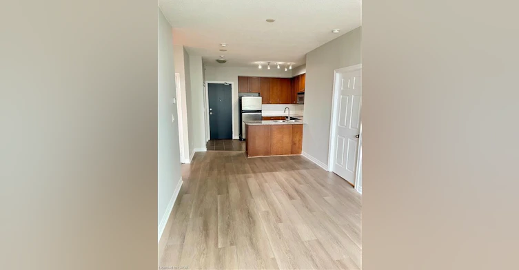 506-3504 Hurontario Street, Mississauga, ON, L5B 0B9 - 3