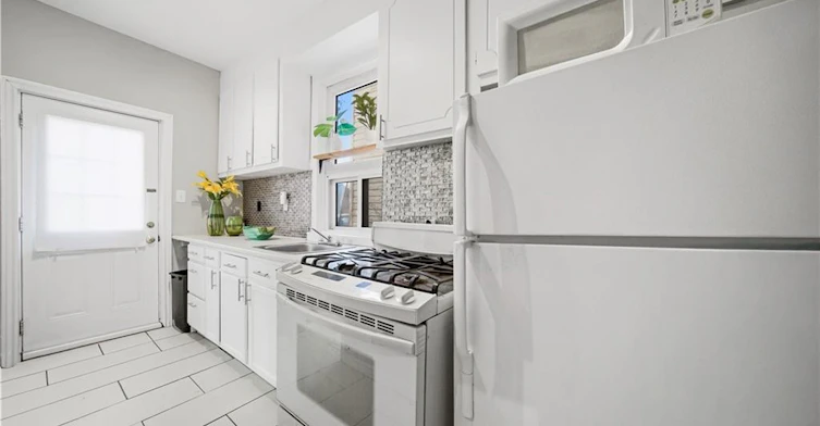 1-107 Queen Street S, Hamilton, ON, L8P 3R9 - 12