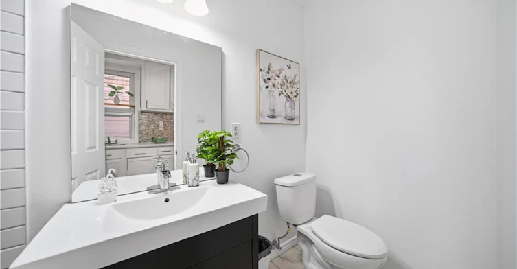 1-107 Queen Street S, Hamilton, ON, L8P 3R9 - 14