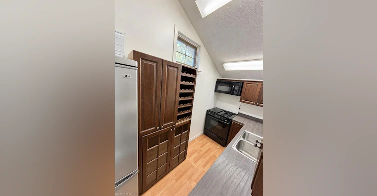 Second Floor-48 York Road, Hamilton, ON, L9H 1L4 - 8
