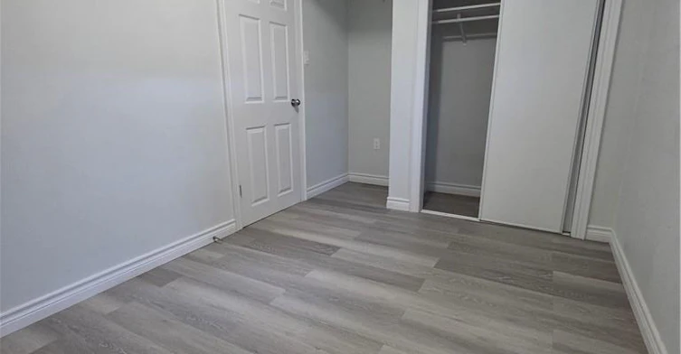 LOWER-264 Holbeach Court, Waterloo, ON, N2J 4Y7 - 12