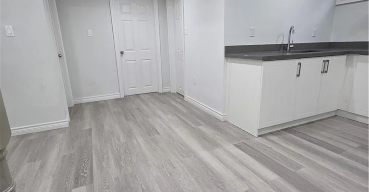 LOWER-264 Holbeach Court, Waterloo, ON, N2J 4Y7 - 10