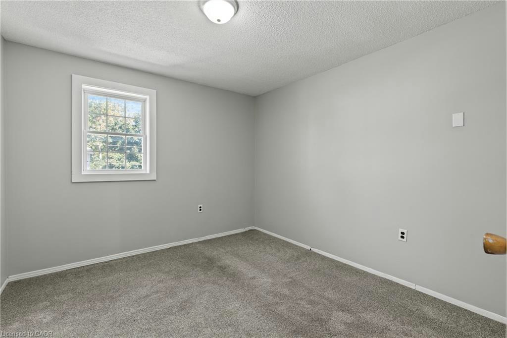 Upper-15 Mccormick Street, Welland, ON, L3C 4L8 - 14