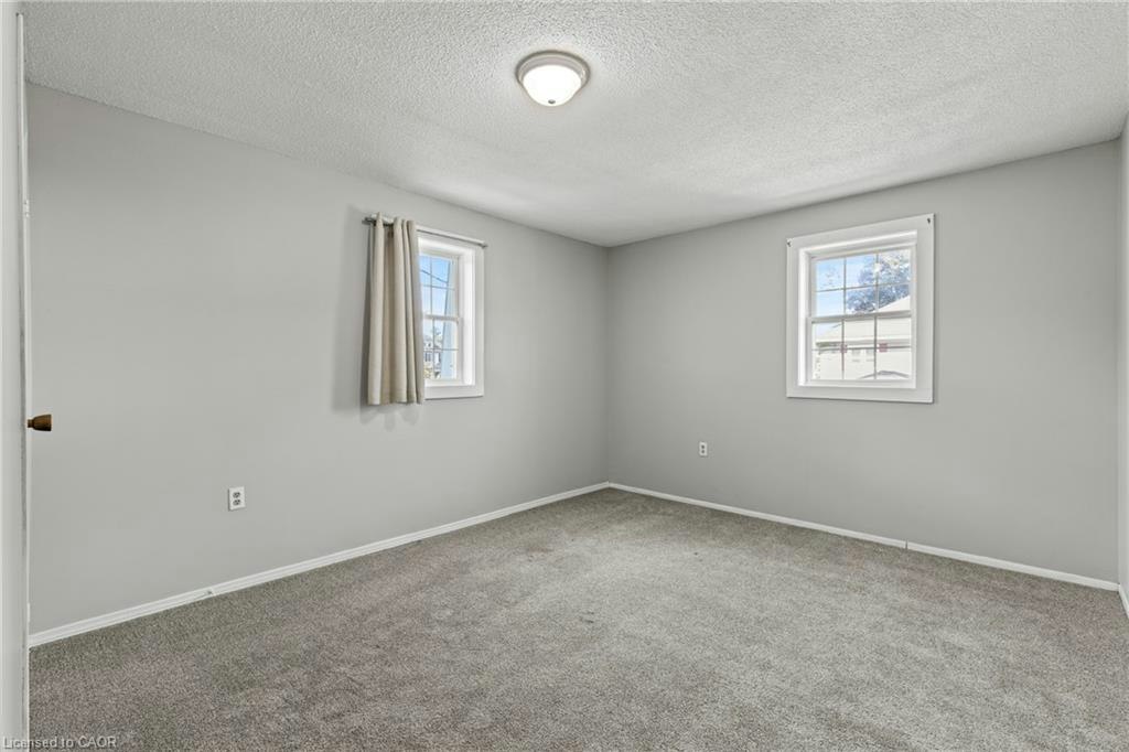 Upper-15 Mccormick Street, Welland, ON, L3C 4L8 - 13