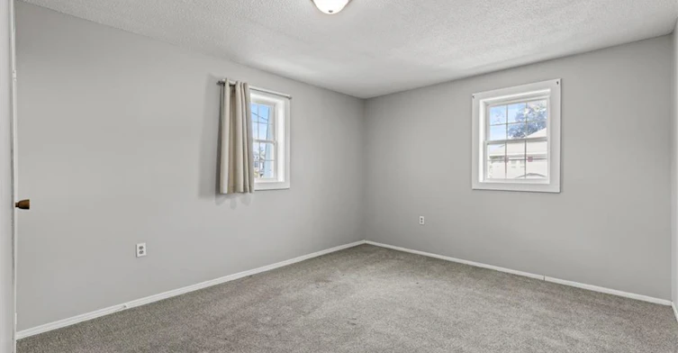 Upper-15 Mccormick Street, Welland, ON, L3C 4L8 - 13