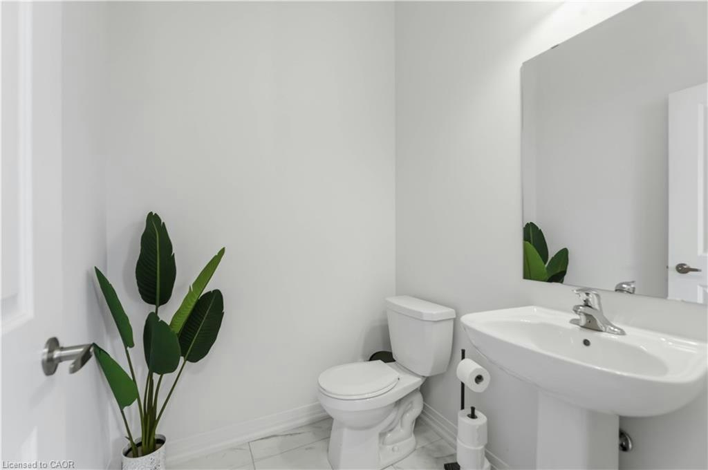 170 Spitfire Drive, Hamilton, ON, L0R 1W0 - 9
