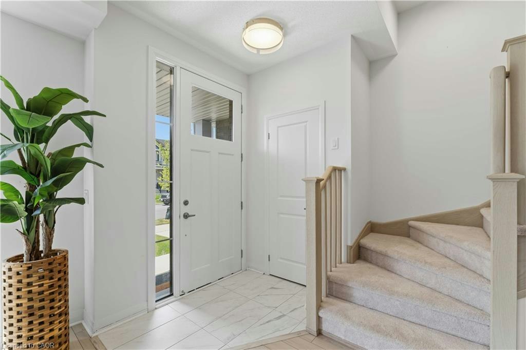 170 Spitfire Drive, Hamilton, ON, L0R 1W0 - 3