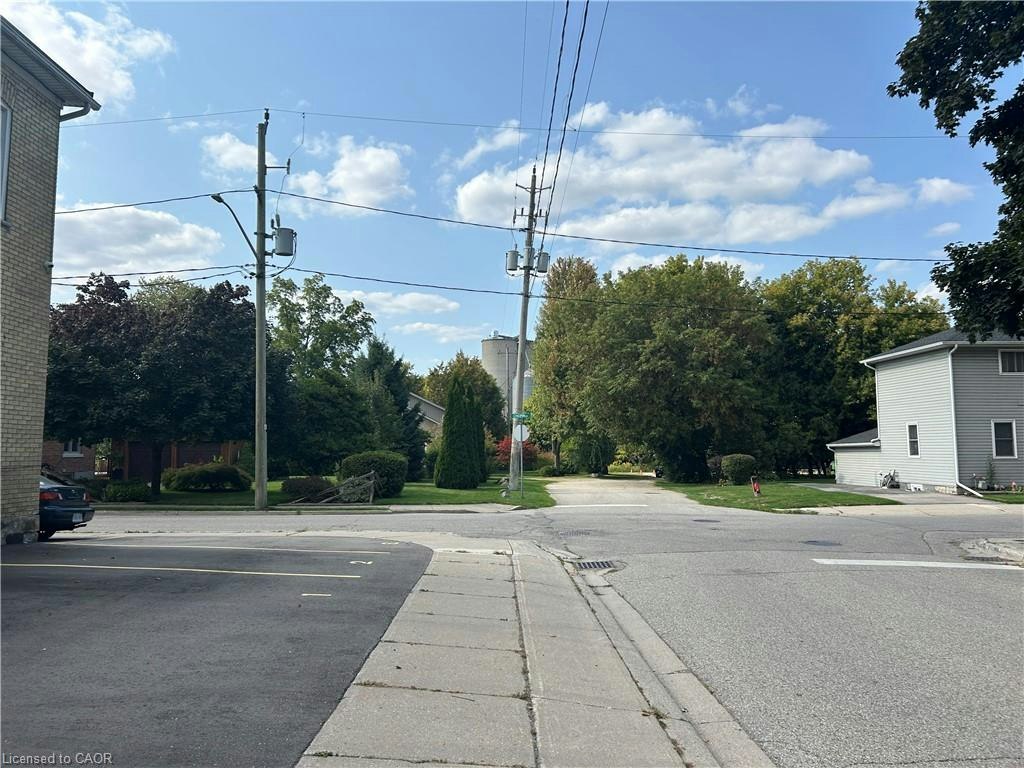 8-206-212 Queenston Road, Cambridge, ON, N3H 3J2 - 2