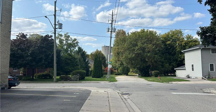 8-206-212 Queenston Road, Cambridge, ON, N3H 3J2 - 2
