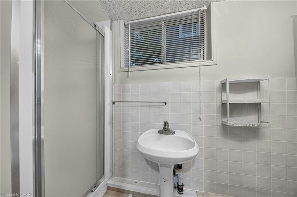 63 Mt Hope Street, Kitchener, ON, N2G 2J5 - 33