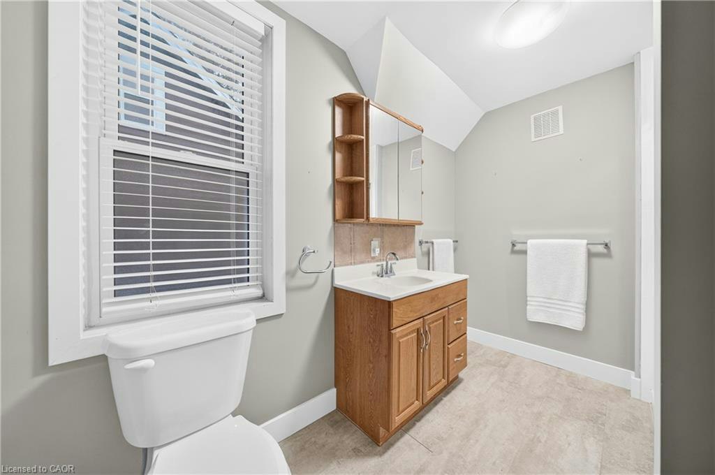 63 Mt Hope Street, Kitchener, ON, N2G 2J5 - 24