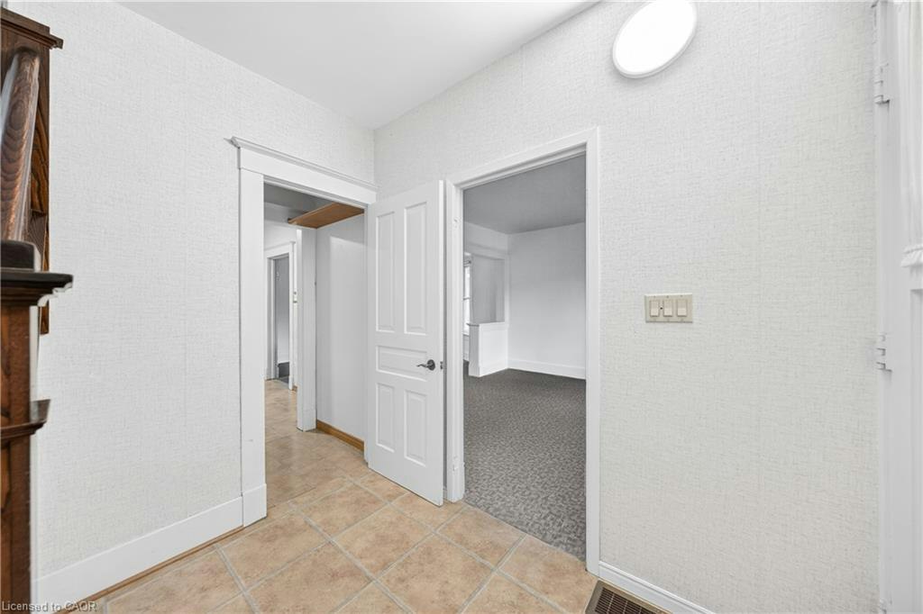 63 Mt Hope Street, Kitchener, ON, N2G 2J5 - 5