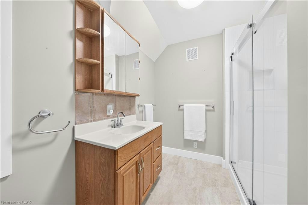 63 Mt Hope Street, Kitchener, ON, N2G 2J5 - 25