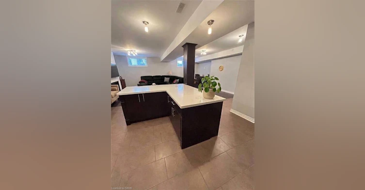 2 LOWER-545 Eaglewood Drive, Hamilton, ON, L8W 3J3 - 7