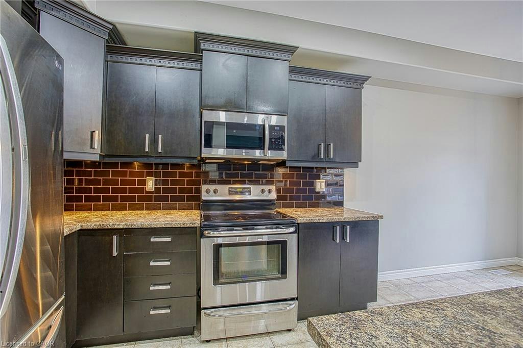 Main-52 Dartmouth Gate, Hamilton, ON, L8E 0B9 - 14