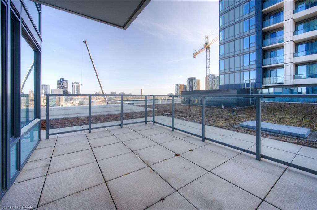 402-5 Wellington Street S, Kitchener, ON, N2G 0E3 - 16