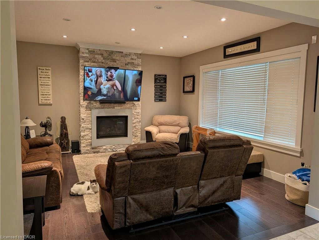 57 Eaglecrest Street, Kitchener, ON, N2K 0B3 - 8