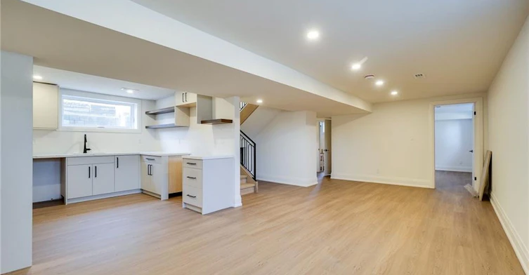 24 Royce Avenue, Hamilton, ON, L8G 3B5 - 43