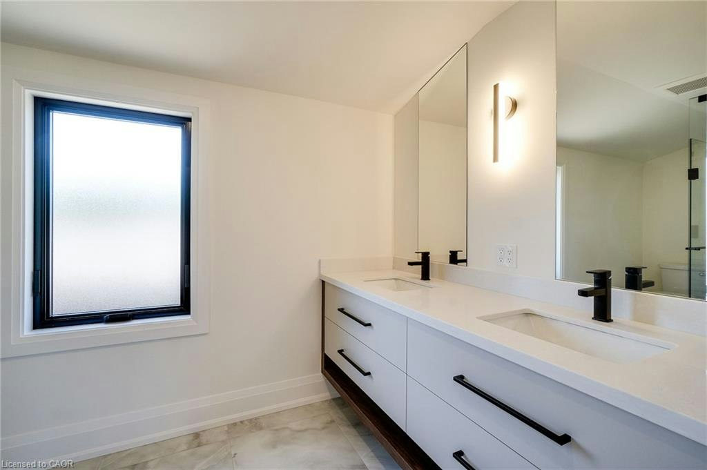 24 Royce Avenue, Hamilton, ON, L8G 3B5 - 33