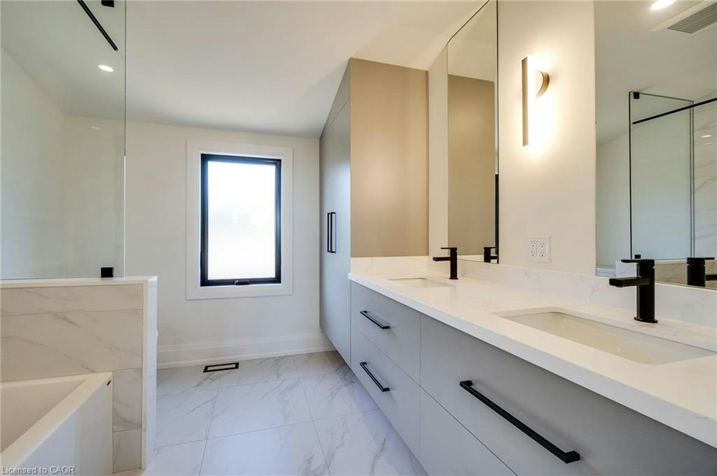 24 Royce Avenue, Hamilton, ON, L8G 3B5 - 41
