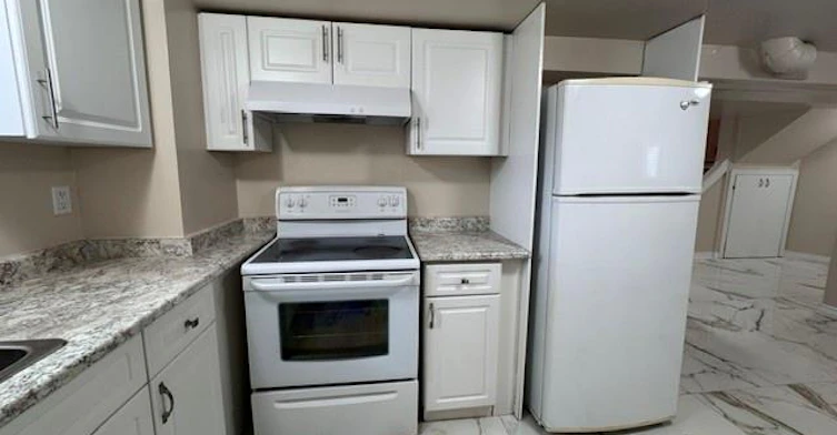 Lower-614 Fennell Avenue E, Hamilton, ON, L8V 1T4 - 8