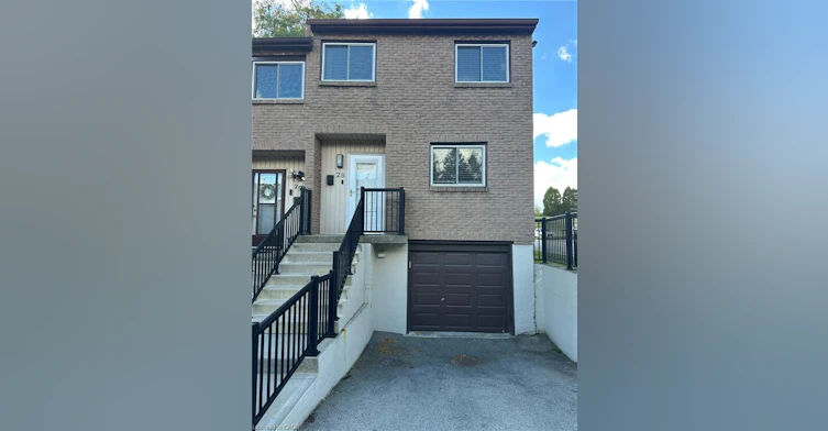 28-250 Magnolia Drive, Hamilton, ON, L9C 6M3
