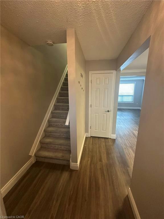 28-250 Magnolia Drive, Hamilton, ON, L9C 6M3 - 2