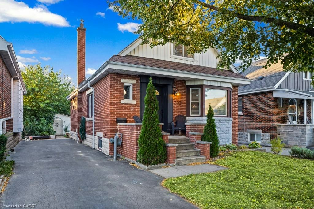 202 Huxley Avenue S, Hamilton, ON, L8K 2R3