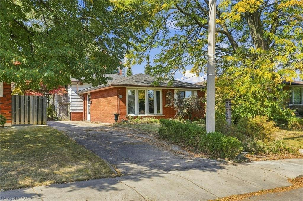 106 Victor Boulevard, Hamilton, ON, L9A 2V4
