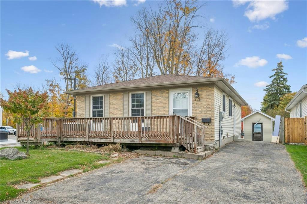 212 Heritage Drive, Kitchener, ON, N2B 3J6