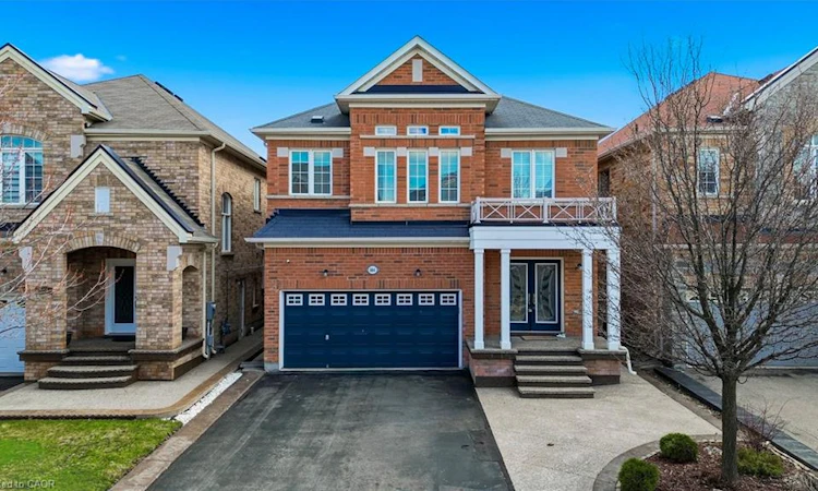 884 Stoutt Crescent