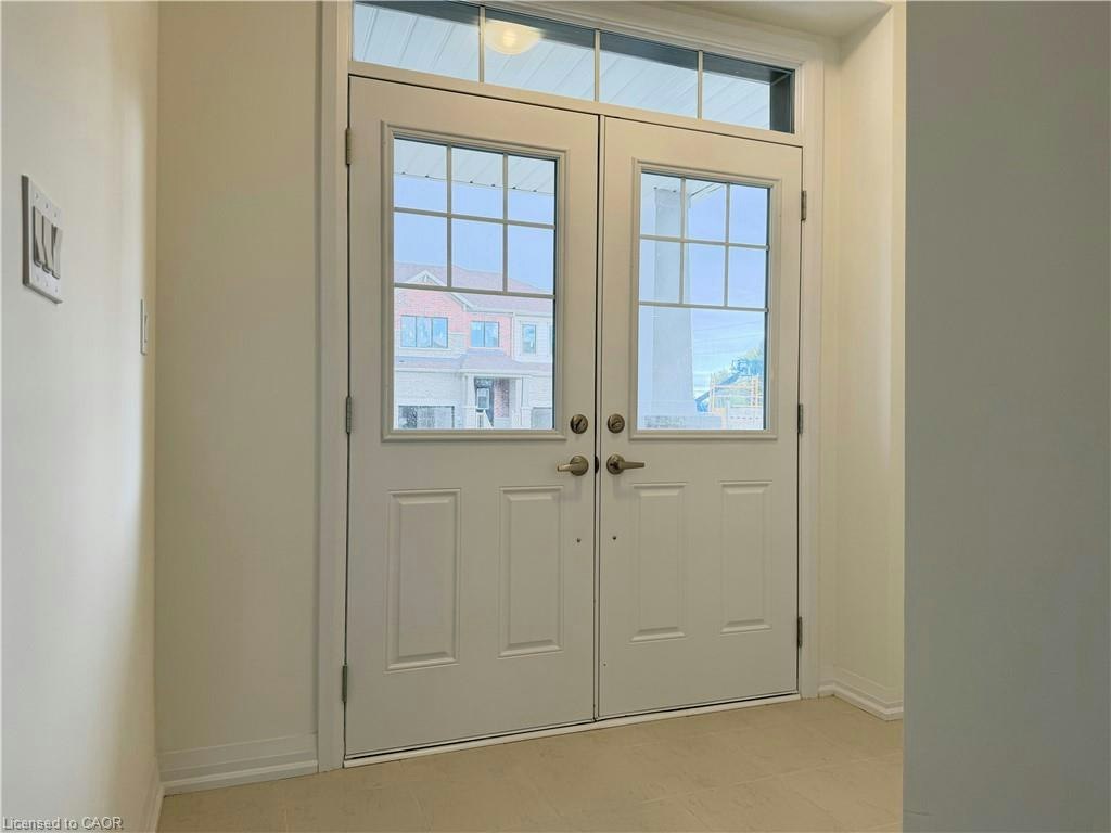 12 Scotch Thistle Lane, Cayuga, ON, N3W 0G1 - 2