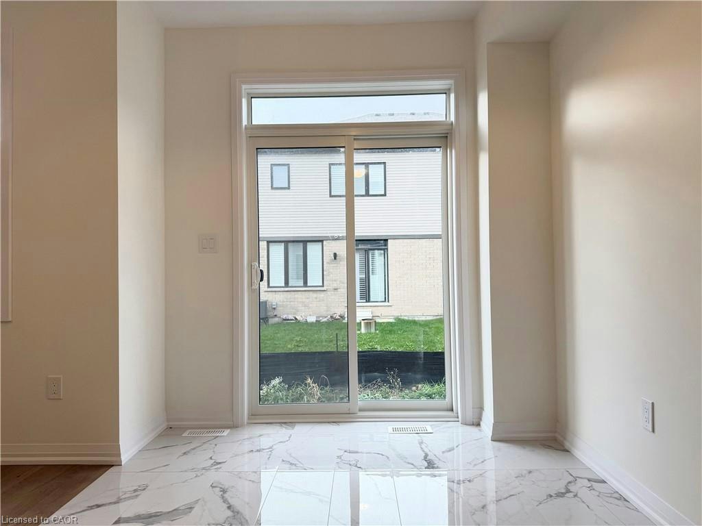12 Scotch Thistle Lane, Cayuga, ON, N3W 0G1 - 11