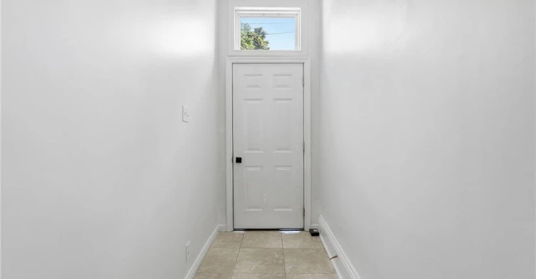 2-51 Wellington Street N, Hamilton, ON, L8R 1M9 - 3